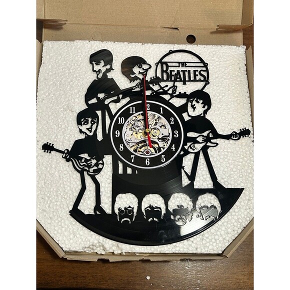 Beatles Vinyl Record Clock - Picture 1 of 6